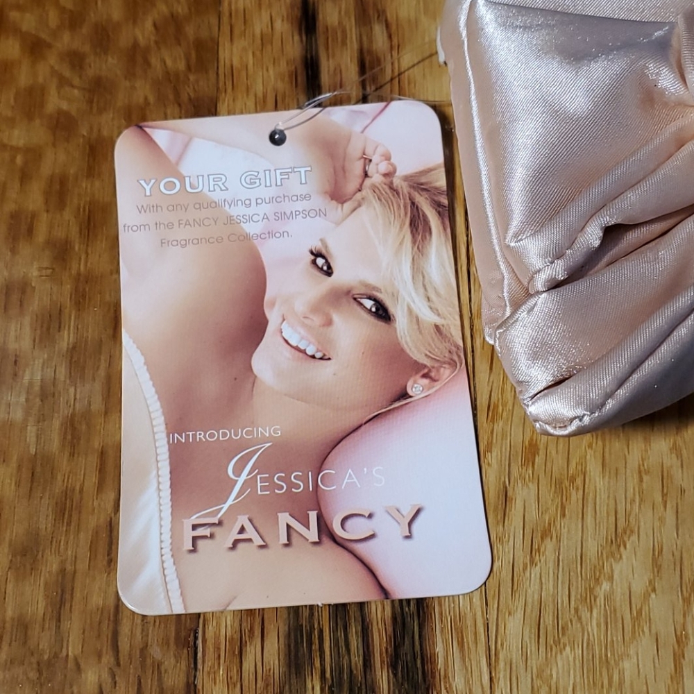 Wristlet - Picture 2 of 5